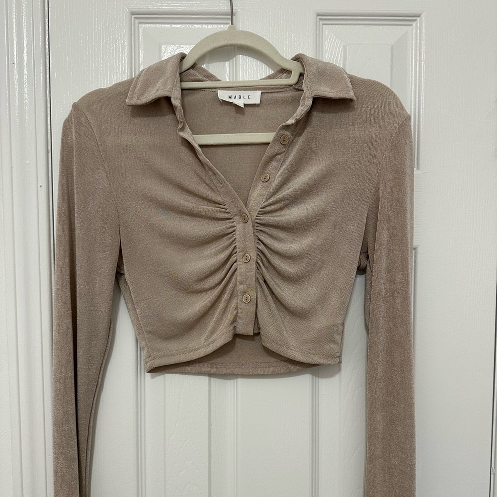 Cropped Collared Top